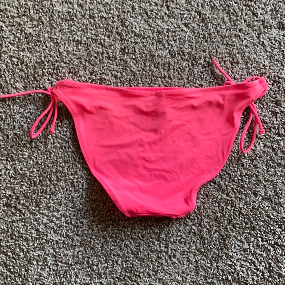 Bikini Bottom - Picture 2 of 2